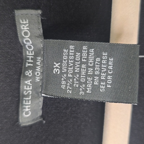 Chelsea & Theodore Embellished Black Women's Top, Plus Size 3X, NWT - Picture 4 of 6